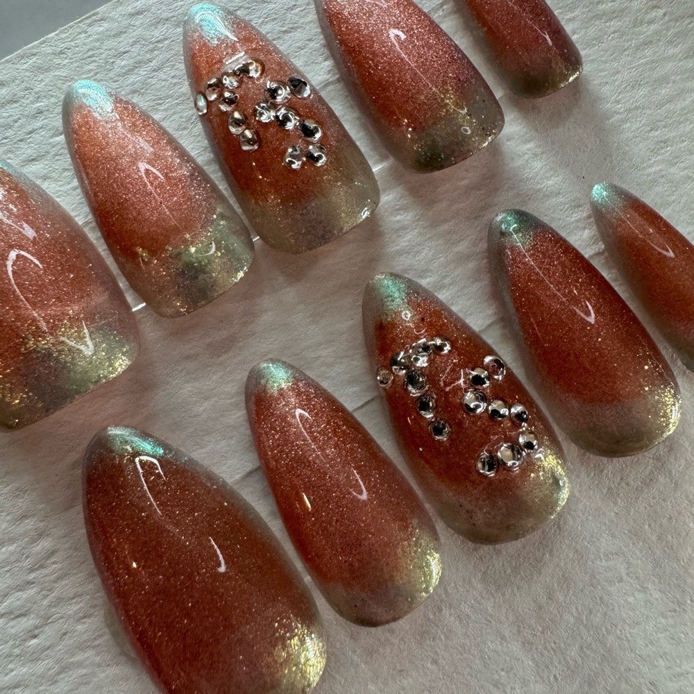 Life of a showgirl inspired Elegant Ombre Press-On Nails with Rhinestones